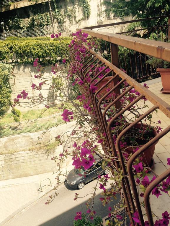 Chiavi Antiche B&B Salerno Bagian luar foto