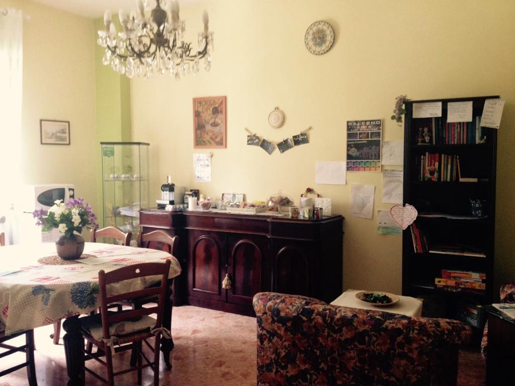 Chiavi Antiche B&B Salerno Bagian luar foto